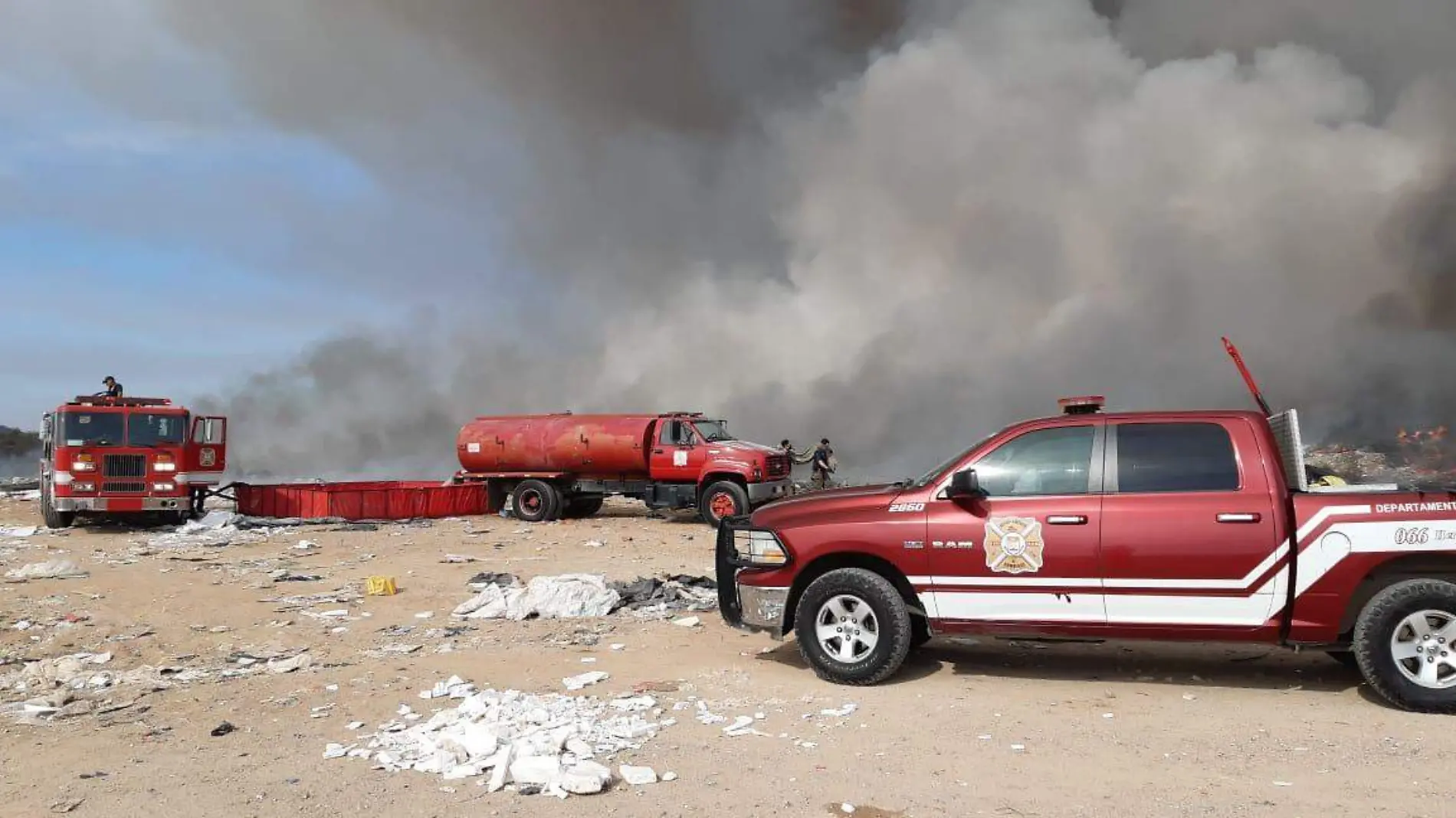 incendio relleno sanitario bomberos 